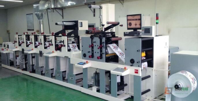 標(biāo)簽印刷設(shè)備快速升級完善-印聯(lián)傳媒